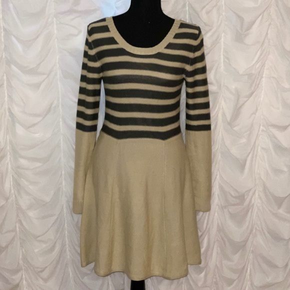 THML sweater dress - Picture 1 of 6